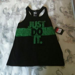 Girls Nike tee size L