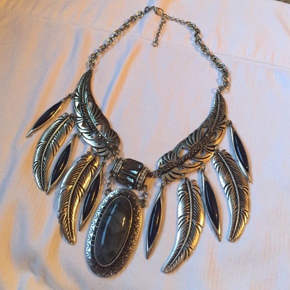 Statement Necklace - Picture 3 of 4