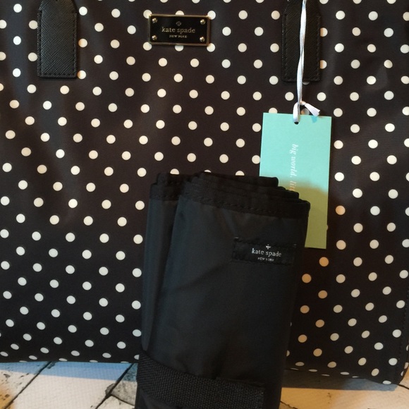 Kate Spade Diaper Bag 💗REStock💋🌺 - Picture 2 of 4
