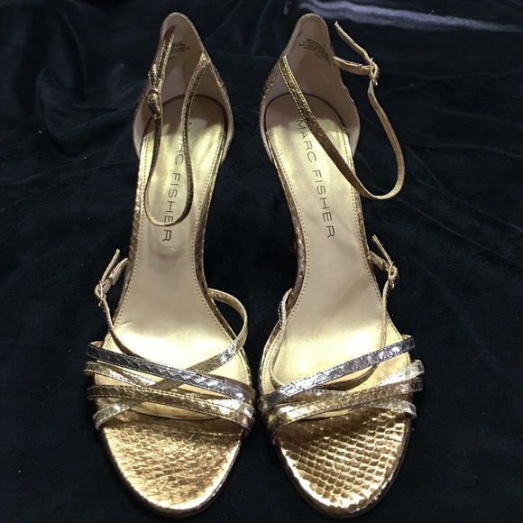 Gold strapy heels - Picture 2 of 4