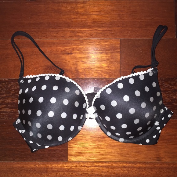 NWOT VS PUSH UP SEXY BRA