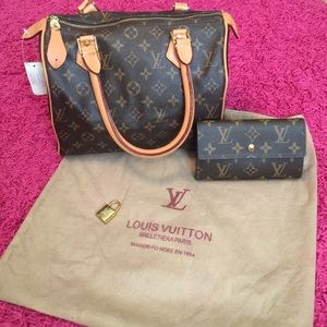 Louis Vuitton wallet & purse set