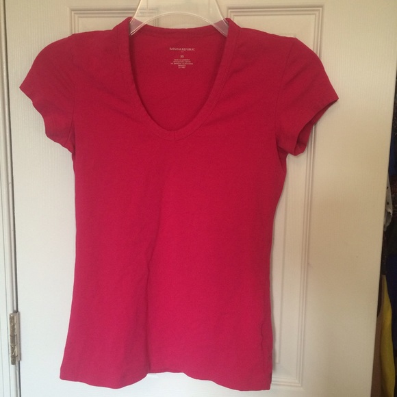 Banana Republic Pink V-Neck T-shirt - Picture 2 of 3