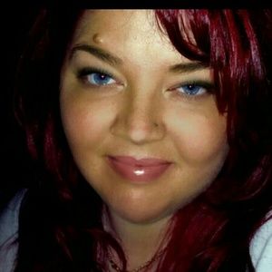 Meet your Posher, Lynette