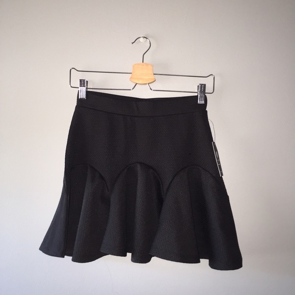 Jessica Simpson Flowy Skirt