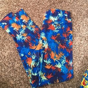 Gently used OS Lularoe palm trees