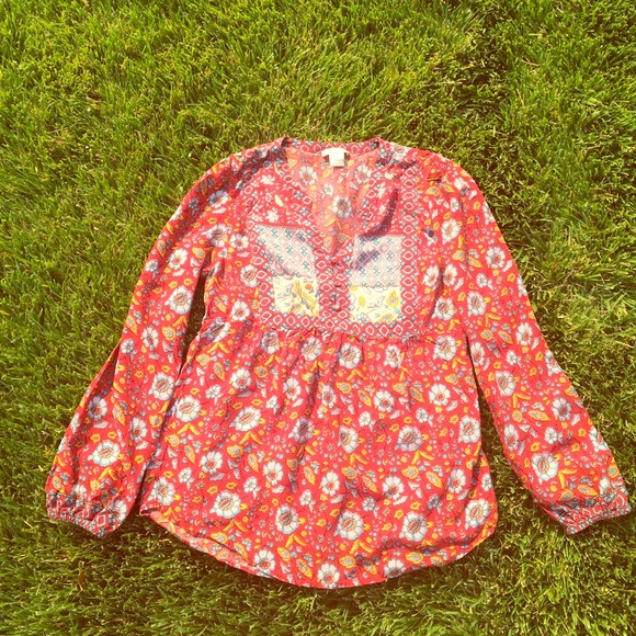 Boho inspired blouse with various floral pattern