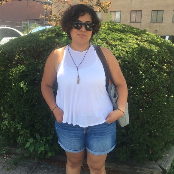 1 medium left! - Picture 5 of 5