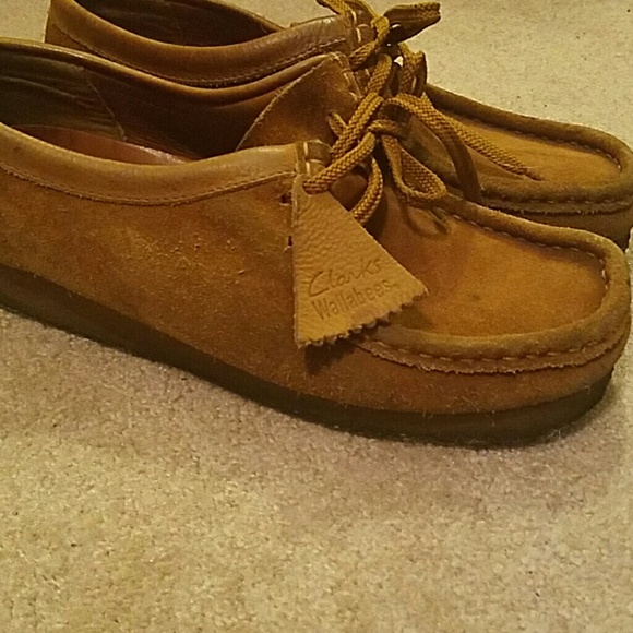 Clarks wallabees