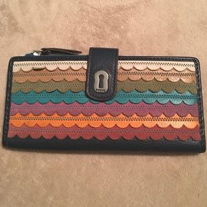 Fossil wallet
