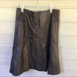 Brown 100% genuine leather skirt.