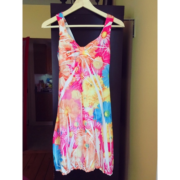Fitted Daisy dress