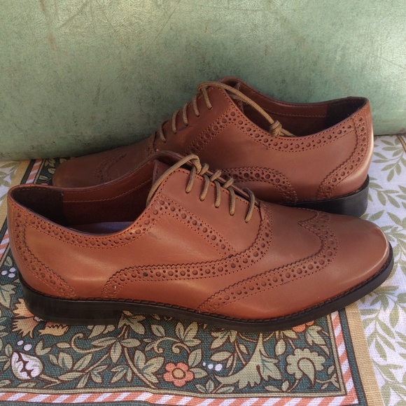 Cole Haan brown oxfords sz. 6
