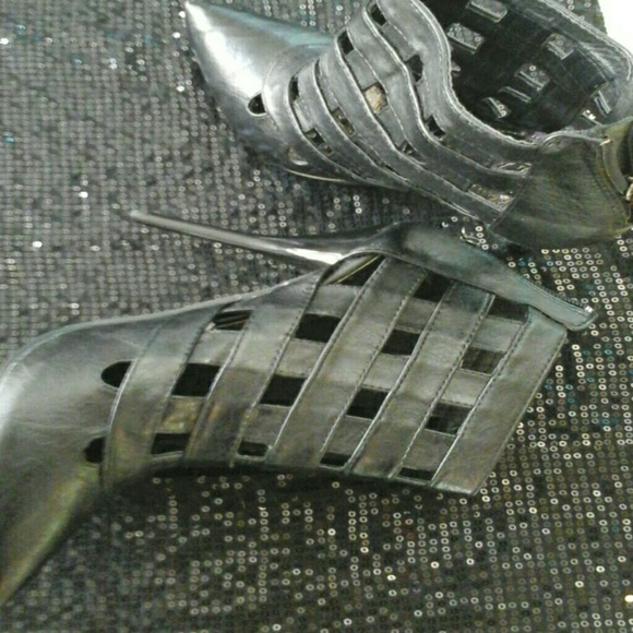 NWOT Anne Michelle booties