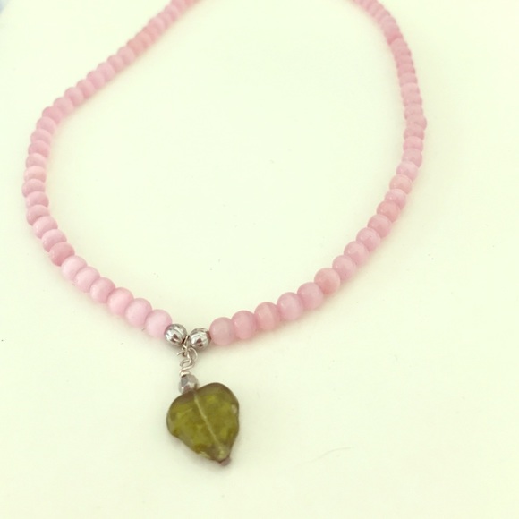 Leaf beaded necklace