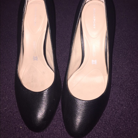 Black Rockport Pumps