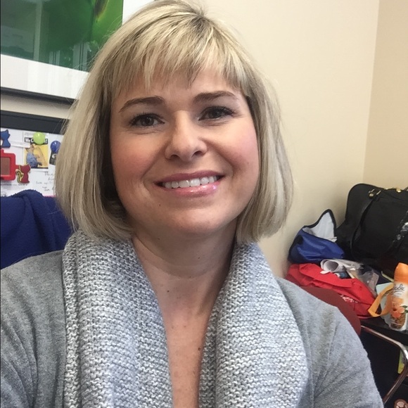 Meet your Posher, Aimee - Picture 4 of 4