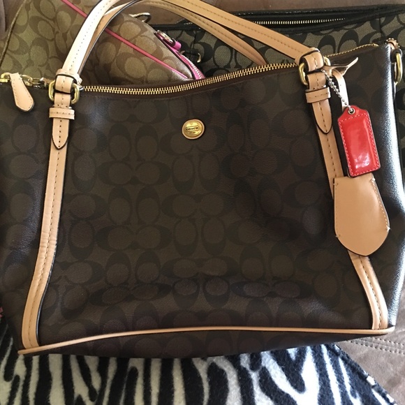 ❌SOLD❌ Authentic coach purse - Picture 1 of 4