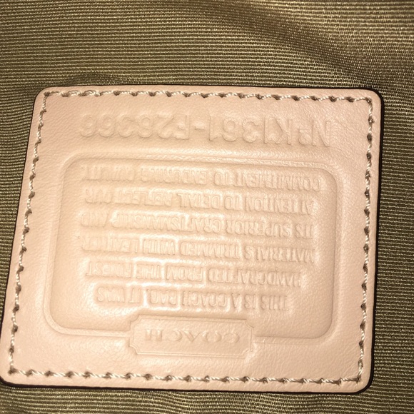 ❌SOLD❌ Authentic coach purse - Picture 4 of 4