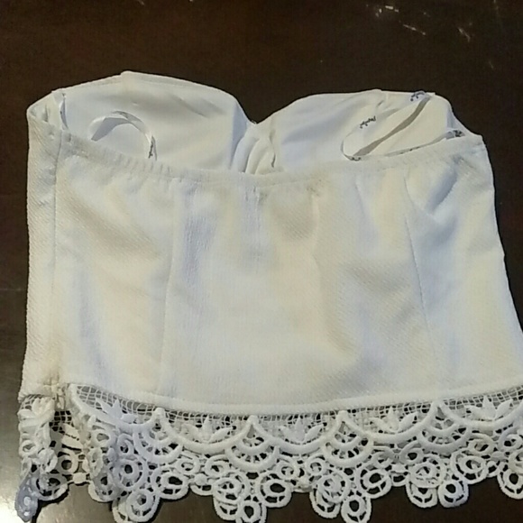 Crop Top ✨Final Drop✨ - Picture 2 of 2