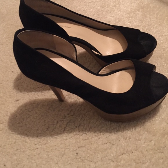 INC heels - Picture 2 of 3