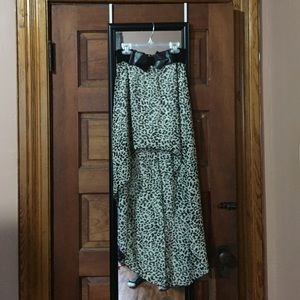 Cheetah print high-low skirt