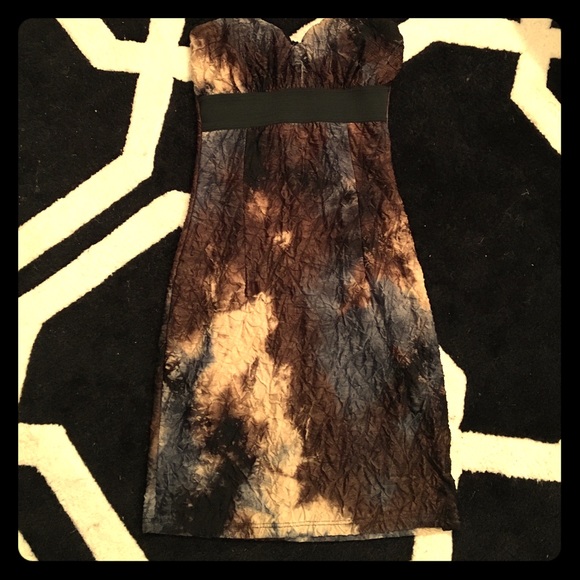 Classy body-con dress!