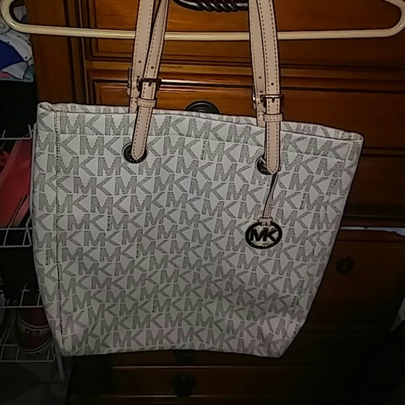 Authentic Michael Kors Tote "Willing to trade"