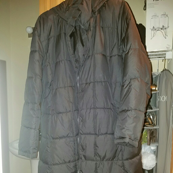 Black winter jacket - Picture 1 of 1