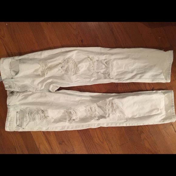 French Zara ripped white jeans