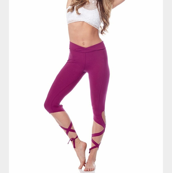 Free people turnout tied up movement leggings