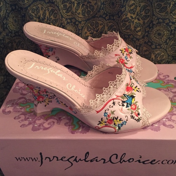 Irregular Choice sz40.5 9 Pink Birds Lace Heels