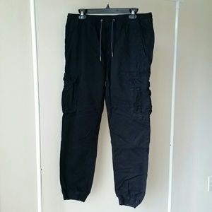 American Eagle Cargo Joggers black size Medium