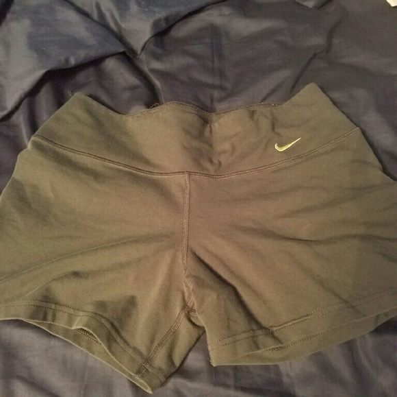 Nike Cotton Workout Shorts Size Medium