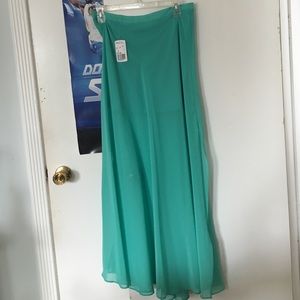 Maxi skirt with tags