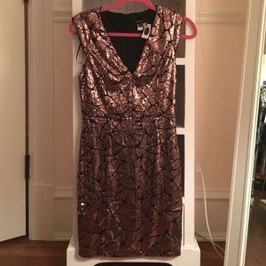 CLOSET CLEAROUT  💖Pink Sequin Body Con Dress