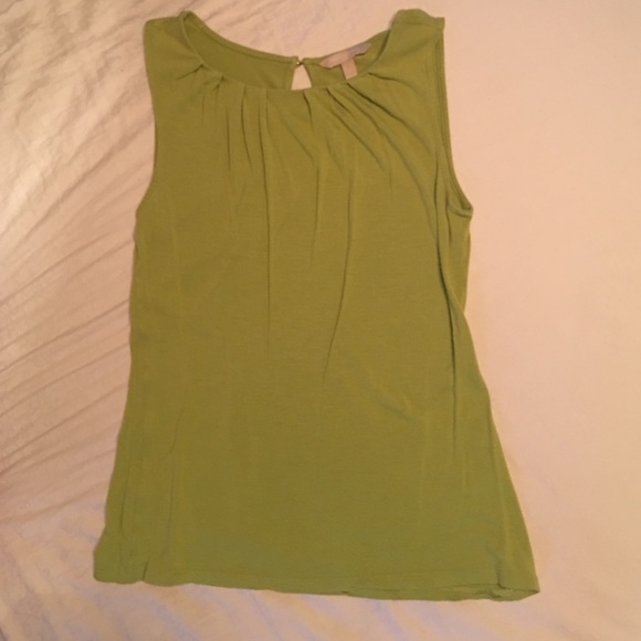🍀Banana Republic tank with ruched neckline