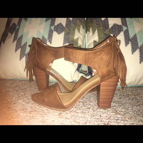 Fringe heels