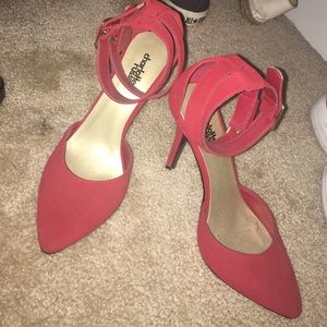 Red heels size 8 Red heels size 8