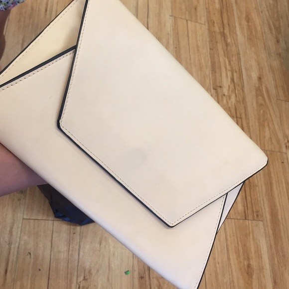 Zara Handbags - Zara clutch
