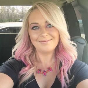 Meet your Posher, Caitlin