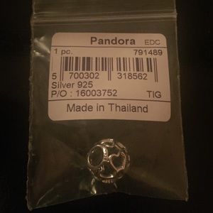 Pandora heart charm. In silver