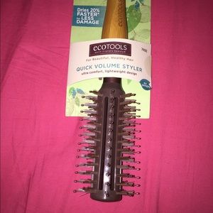 Eco tools quick volume styler brush