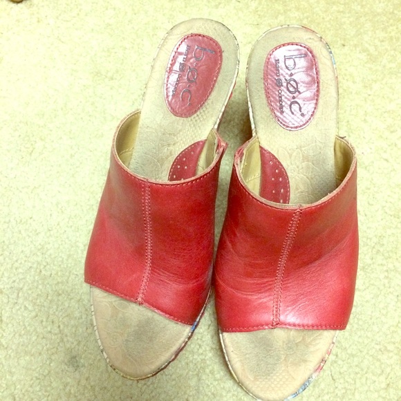 b.o.c. by Born's wedge sandal.
