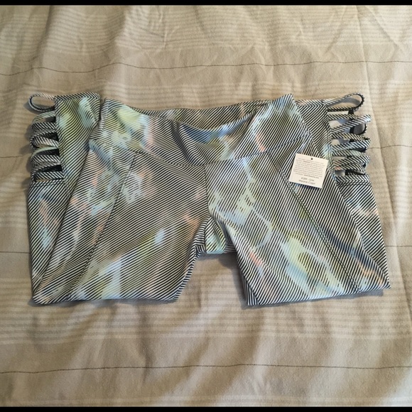 👖SOLD👖 - Picture 2 of 4