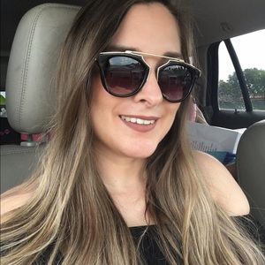 Meet your Posher, Maria