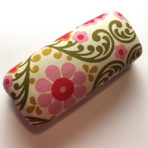 VERA BRADLEY eye glasses case👓