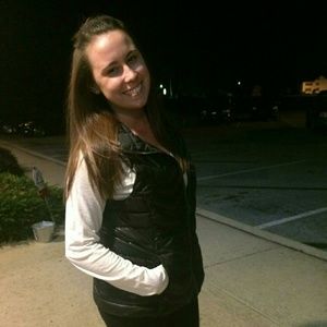 Meet your Posher, Stacy