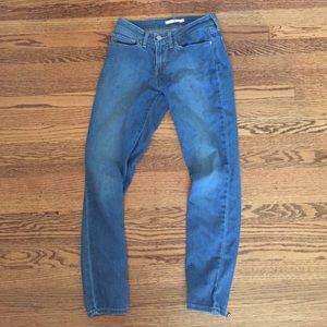 Low rise Levis 711 skinny jeans