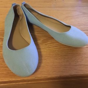 E360 Easy Spirit super comfy light blue flats